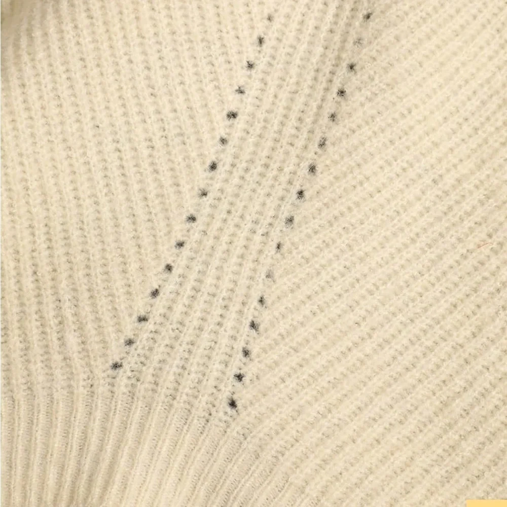 Lulus Emerson drop shoulder v-neck sweater cream 689